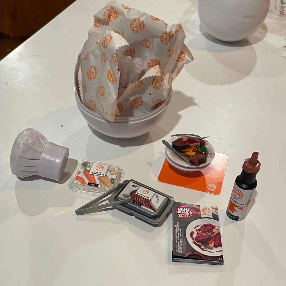 Mini Brands master chef glazed lamb set.